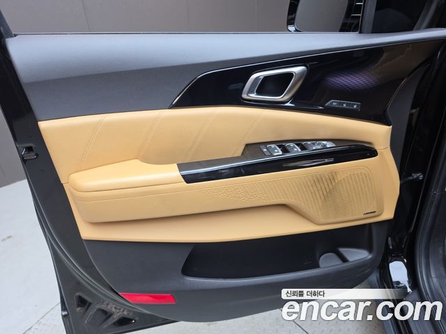 Kia Canival 2023 — photo 14