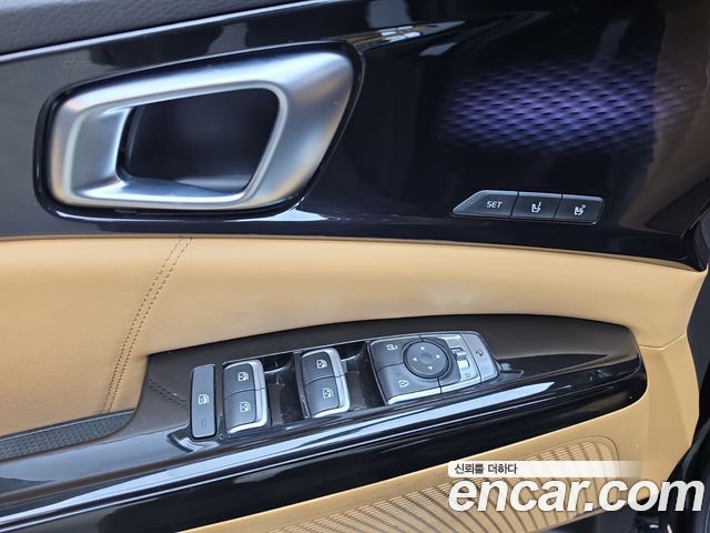 Kia Canival 2023 — photo 33