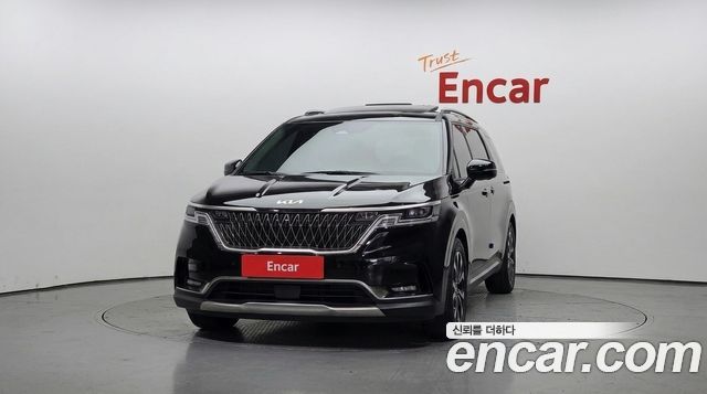 Kia Canival 2023 — photo 3