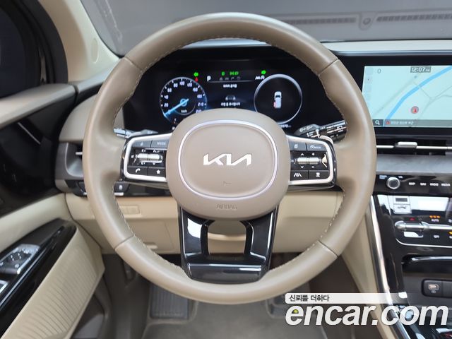 Kia Canival 2023 — photo 19