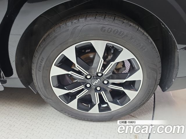 Kia Canival 2023 — photo 7