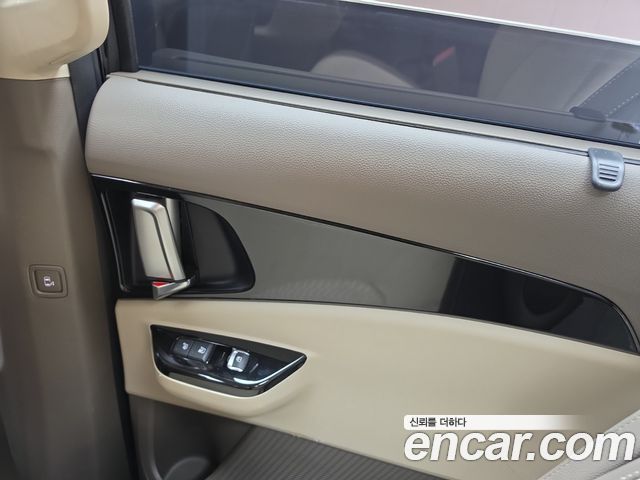 Kia Canival 2023 — photo 15