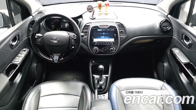 Renault Korea QM3 2016 — photo 10
