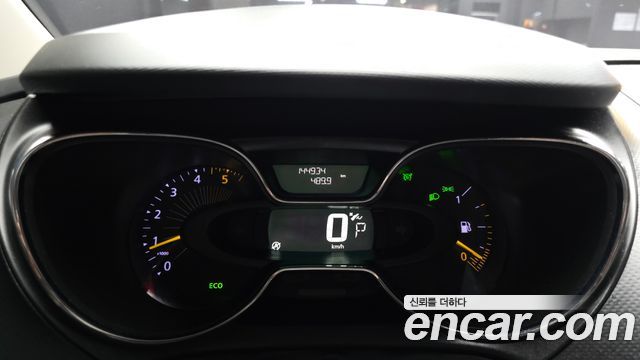 Renault Korea QM3 2016 — photo 11