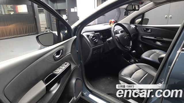 Renault Korea QM3 2016 — photo 13