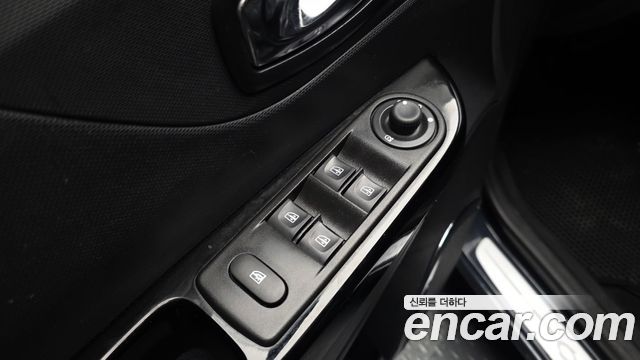 Renault Korea QM3 2016 — photo 26