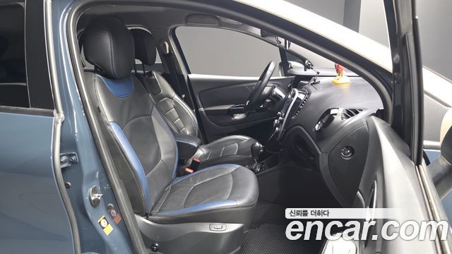 Renault Korea QM3 2016 — photo 16