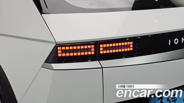 Hyundai Ioniq5 2023 — photo 9