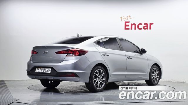 Hyundai AVANTE 2020 — photo 2