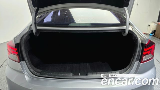 Hyundai AVANTE 2020 — photo 26