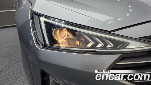 Hyundai AVANTE 2020 — photo 8