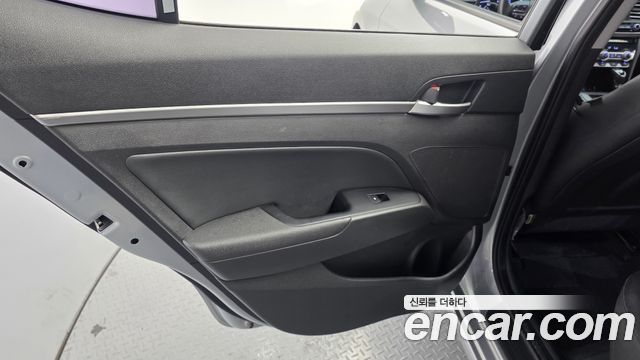 Hyundai AVANTE 2020 — photo 15