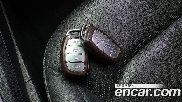 Hyundai AVANTE 2020 — photo 27