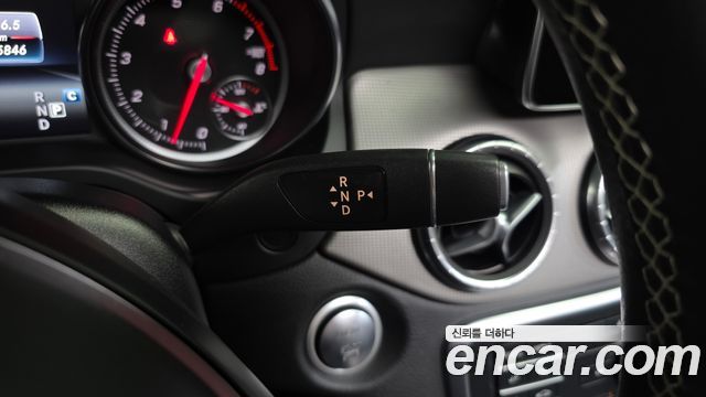 Mercedes-Benz CLA-Class 2017 — photo 9