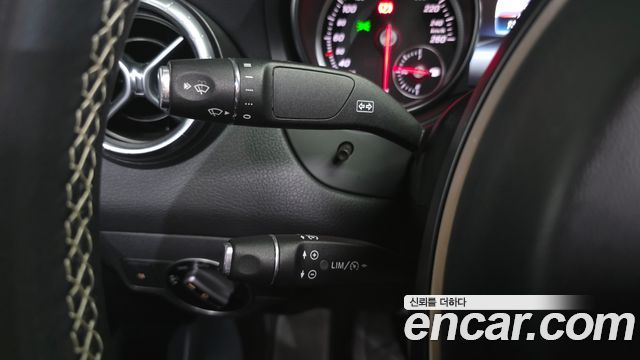 Mercedes-Benz CLA-Class 2017 — photo 17