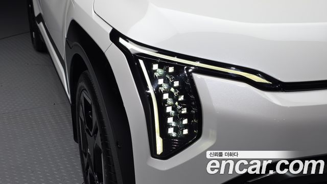Kia EV3 2025 — photo 8
