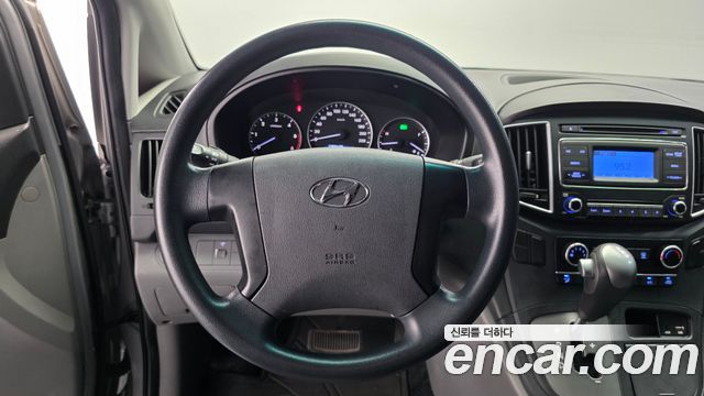 Hyundai Starex 2017 — photo 19