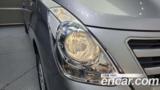 Hyundai Starex 2017 — photo 8