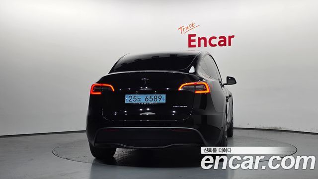 Tesla Model Y 2021 — photo 4