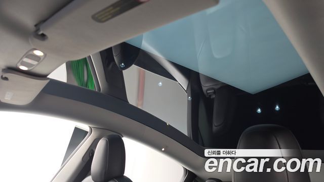 Tesla Model Y 2021 — photo 19