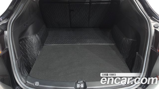 Tesla Model Y 2021 — photo 20