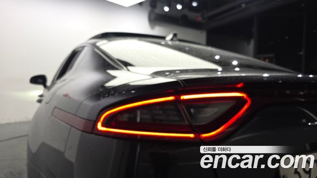 Kia Stinger 2019 — photo 9
