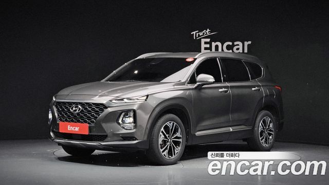 Hyundai Santafe 2019 — photo 1