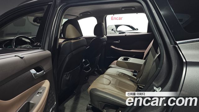 Hyundai Santafe 2019 — photo 11