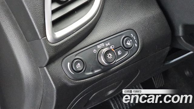 Chevrolet Korea Trax 2018 — photo 14
