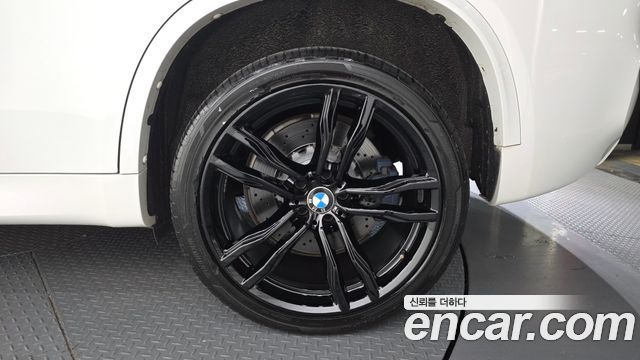 BMW X5M 2017 — photo 7