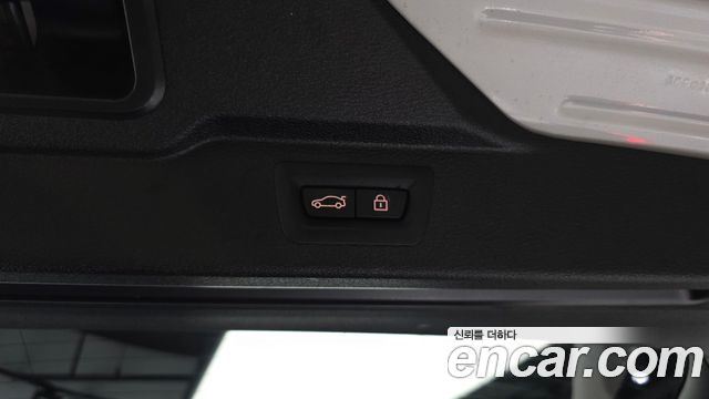 BMW X5M 2017 — photo 32