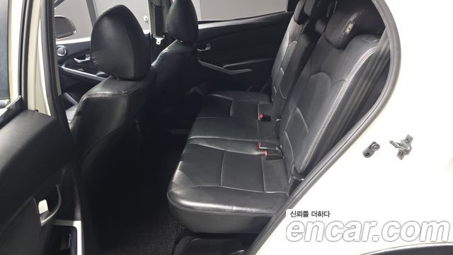 KG Mobility KORANDO 2015 — photo 17