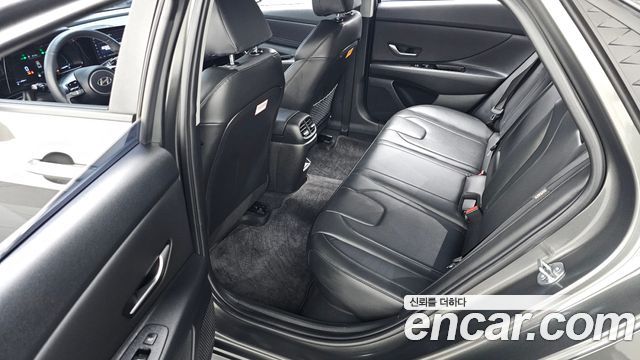 Hyundai AVANTE 2024 — photo 17