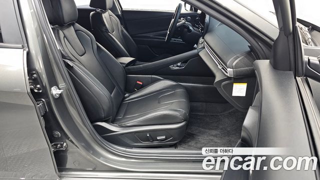 Hyundai AVANTE 2024 — photo 16