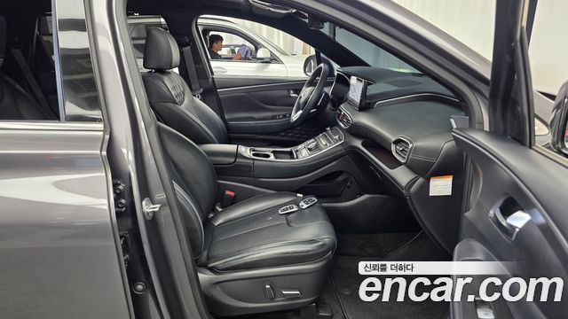 Hyundai Santafe 2022 — photo 17