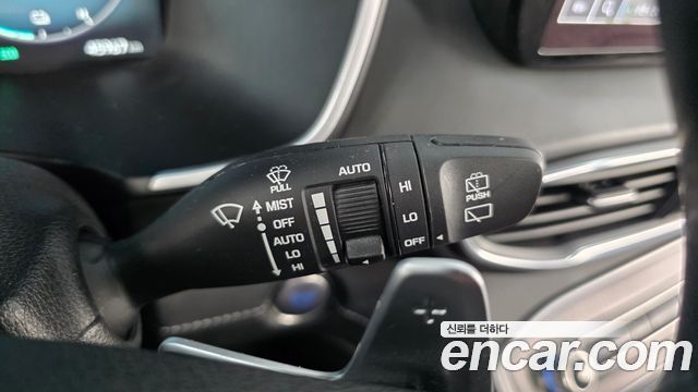 Hyundai Santafe 2022 — photo 27