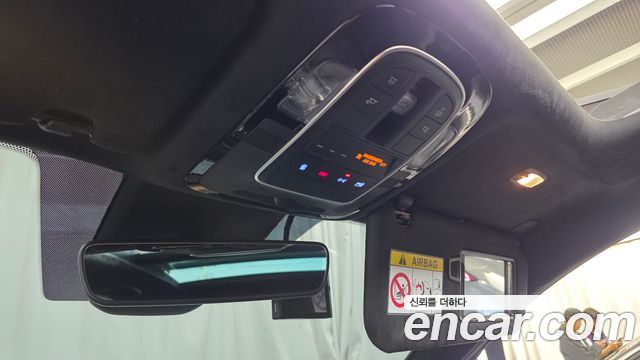 Hyundai Santafe 2022 — photo 29