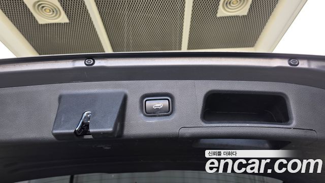 Hyundai Santafe 2022 — photo 31