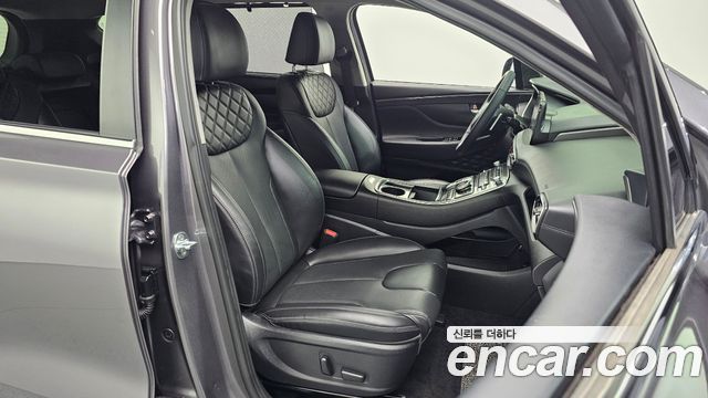Hyundai Santafe 2022 — photo 16