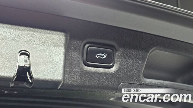 Hyundai Santafe 2022 — photo 29