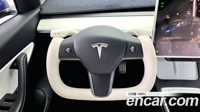 Tesla Model Y 2022 — photo 19