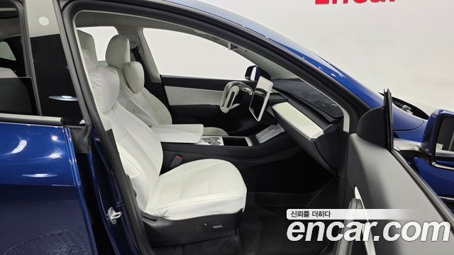 Tesla Model Y 2022 — photo 16