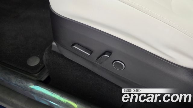 Tesla Model Y 2022 — photo 26