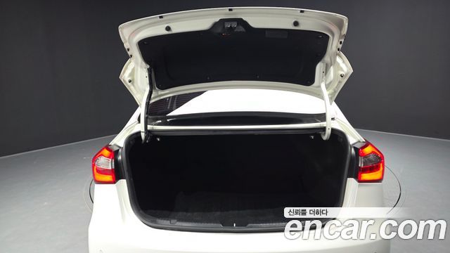 Kia K3 2015 — photo 26