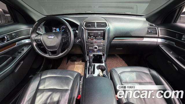 Ford Explorer 2016 — photo 7