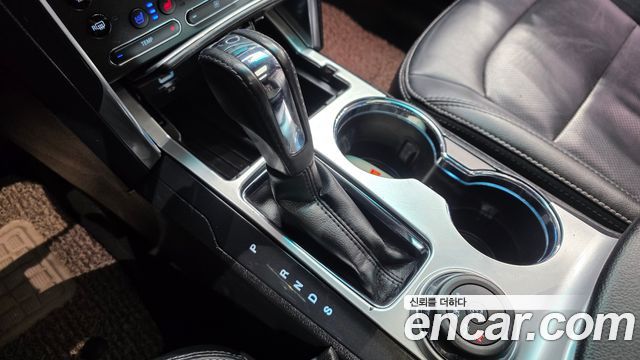 Ford Explorer 2016 — photo 9