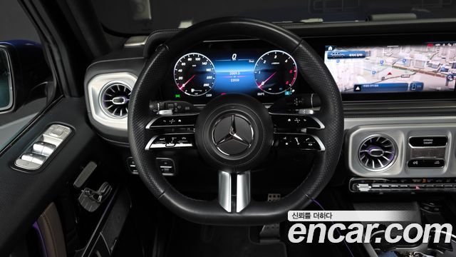 Mercedes-Benz G-Class 2025 — photo 13