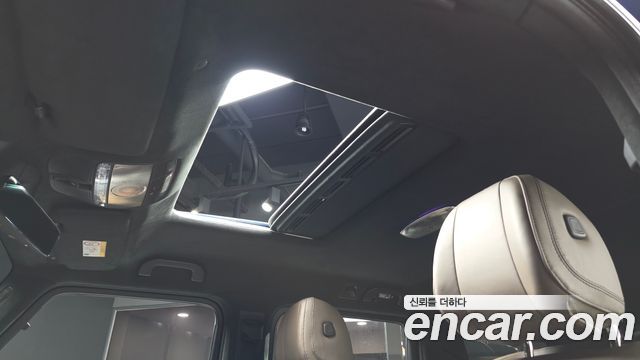 Mercedes-Benz G-Class 2025 — photo 19