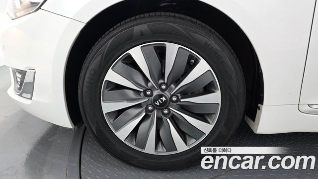 Kia K7 2016 — photo 5