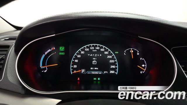 Kia K7 2016 — photo 8